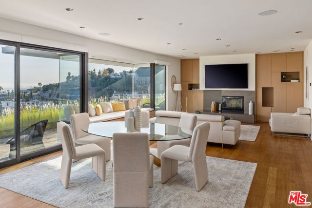 1815 N Crescent Heights Boulevard, West Hollywood, CA 90069