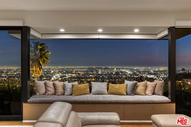 1815 N Crescent Heights Boulevard, West Hollywood, CA 90069
