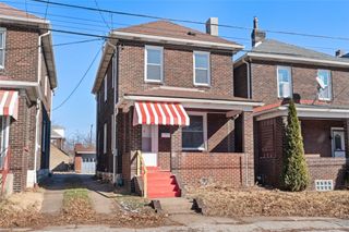 164 Overland Ave., Duquesne, PA 15110