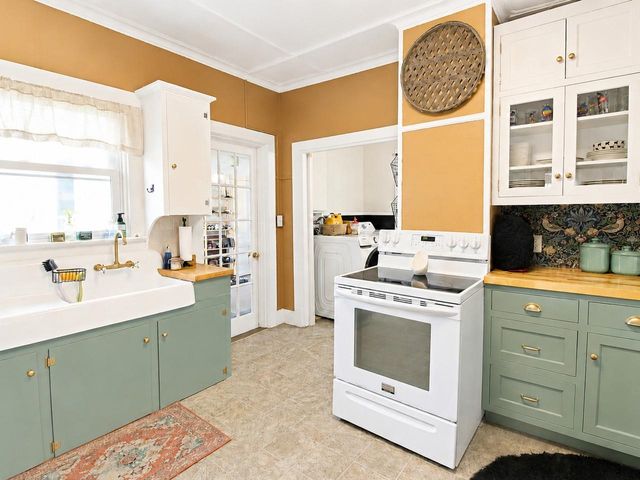 28 Diamond Street, St. Albans City, VT 05478