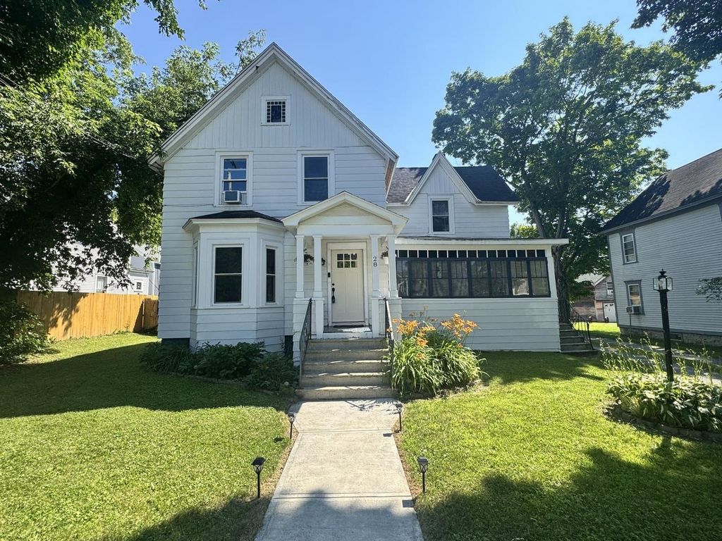 28 Diamond Street, St. Albans City, VT 05478