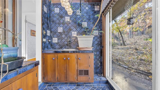 435 Lee Street, Iowa City, IA 52246