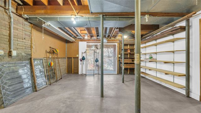 435 Lee Street, Iowa City, IA 52246