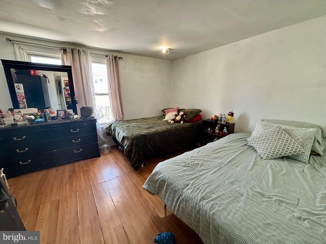 117 LINDEN AVE, Oaklyn, NJ 08107