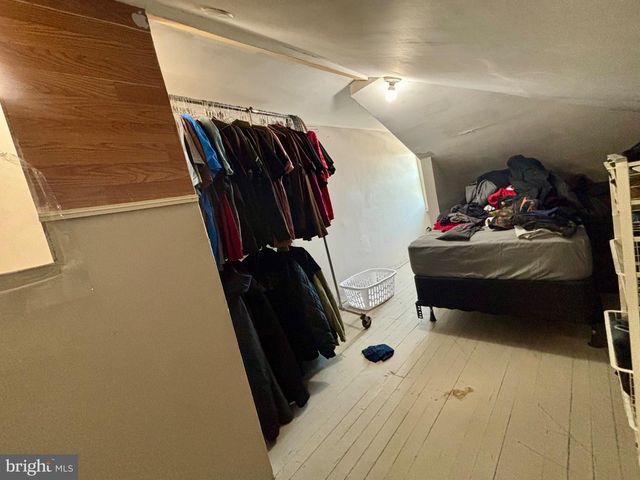 117 LINDEN AVE, Oaklyn, NJ 08107