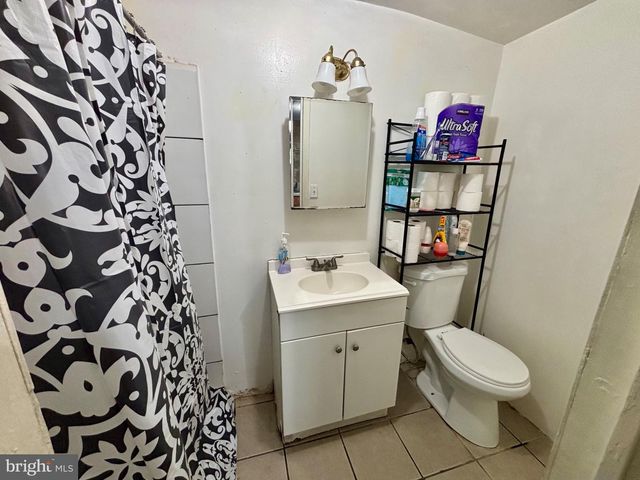 117 LINDEN AVE, Oaklyn, NJ 08107