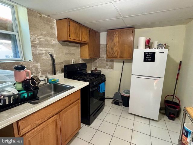 117 LINDEN AVE, Oaklyn, NJ 08107