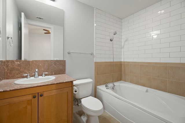 500 Seawall Boulevard 1104, Galveston, TX 77550