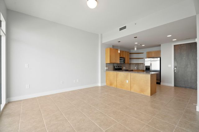 500 Seawall Boulevard 1104, Galveston, TX 77550