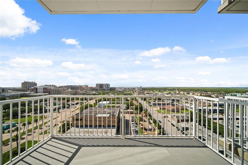 500 Seawall Boulevard 1104, Galveston, TX 77550