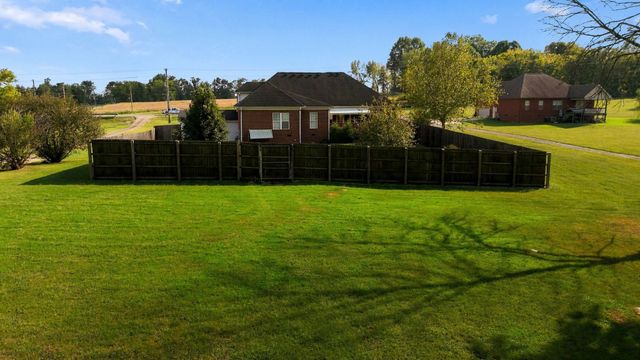 1847 Hartsville Pike, Gallatin, TN 37066