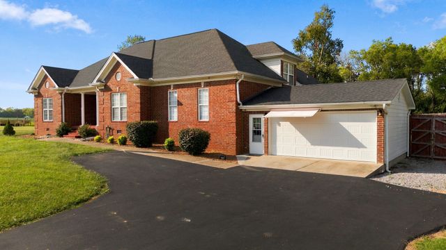1847 Hartsville Pike, Gallatin, TN 37066