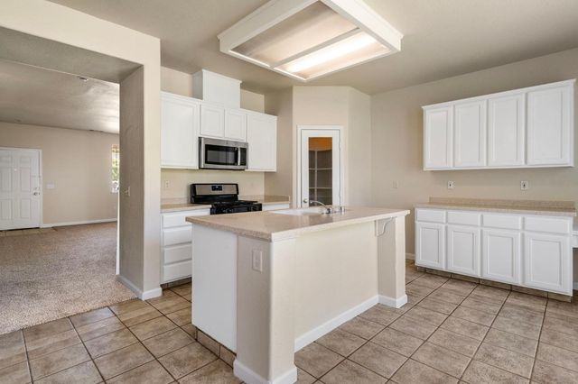 3484 Cathedral Cir, Stockton, CA 95212