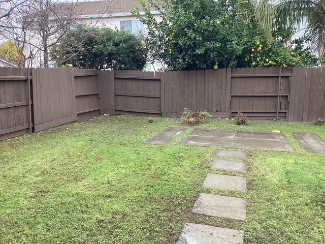 3484 Cathedral Cir, Stockton, CA 95212