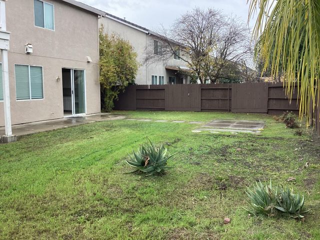 3484 Cathedral Cir, Stockton, CA 95212