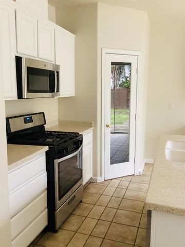 3484 Cathedral Cir, Stockton, CA 95212