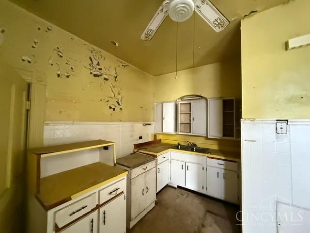 1626 Brewster Avenue, Cincinnati, OH 45207