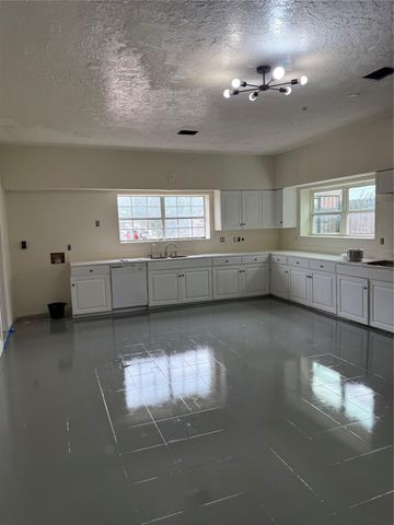 8528 Beechnut St Street, Houston, TX 77036