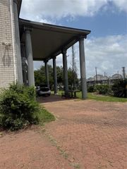 8528 Beechnut St Street, Houston, TX 77036