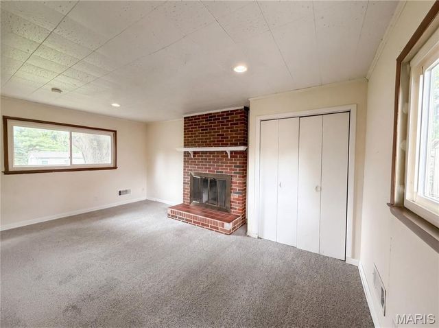 1607 N 17th Street, Belleville, IL 62226