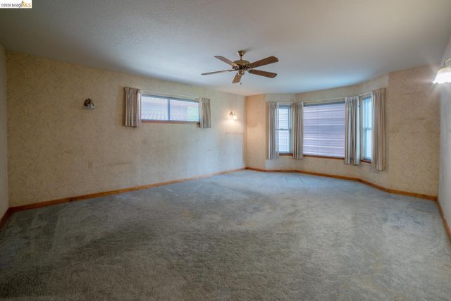 10420 N Airport, Columbia, CA 95310