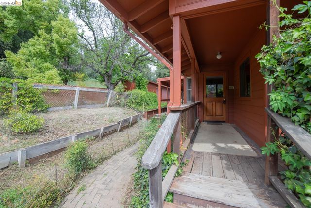 10420 N Airport, Columbia, CA 95310