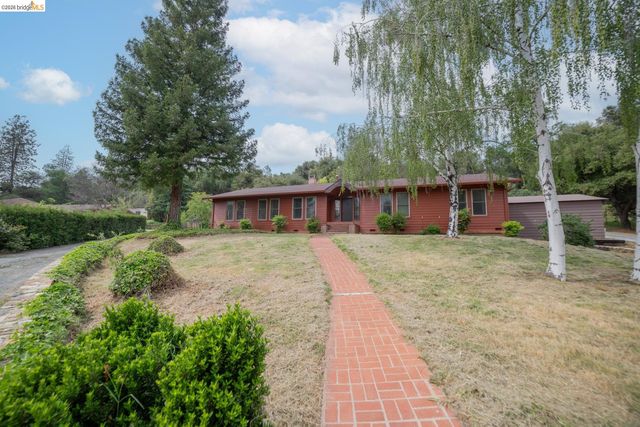 10420 N Airport, Columbia, CA 95310