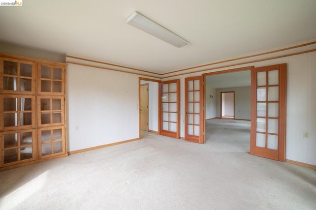 10420 N Airport, Columbia, CA 95310