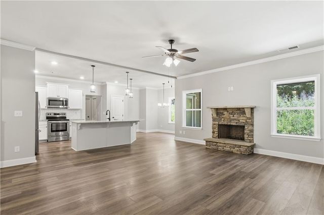 45 Hawthorn Lane, Covington, GA 30014
