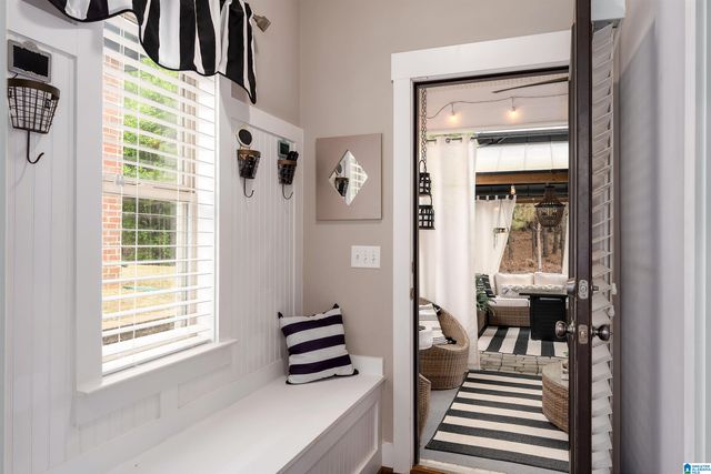 5882 LONGVIEW LANE, Trussville, AL 35173