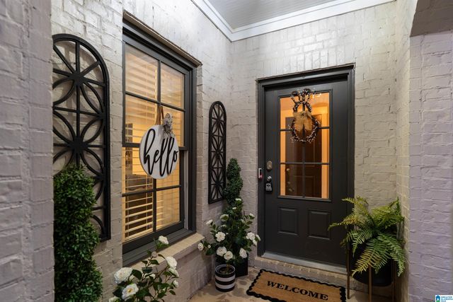 5882 LONGVIEW LANE, Trussville, AL 35173