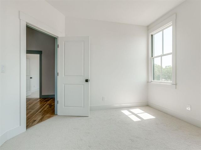 36 Hill Street, Carlton Landing, OK 74432