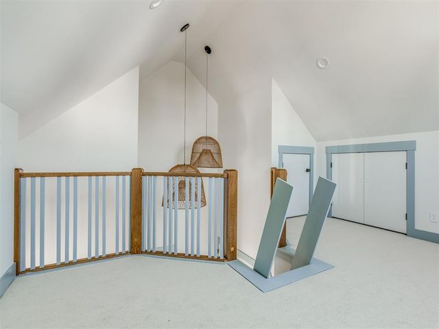 36 Hill Street, Carlton Landing, OK 74432