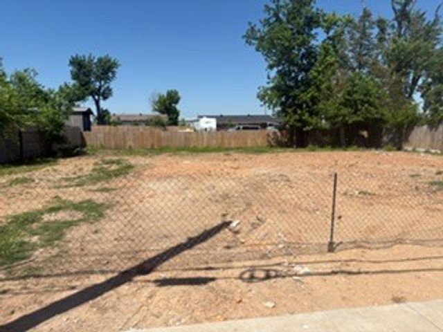 206 N 10th Street, Rogers, AR 72756