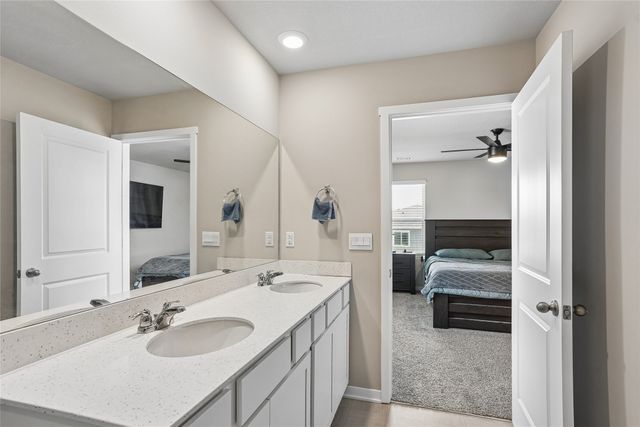 265 NW Charlestown Lane, Waukee, IA 50263