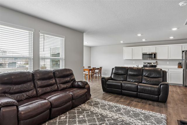 265 NW Charlestown Lane, Waukee, IA 50263