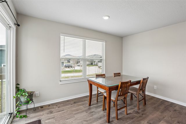 265 NW Charlestown Lane, Waukee, IA 50263