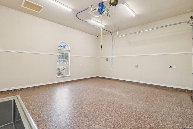 598 Texas Bend, Castroville, TX 78009