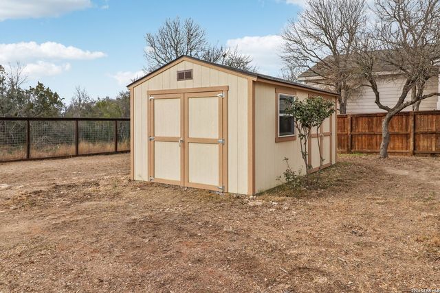 598 Texas Bend, Castroville, TX 78009