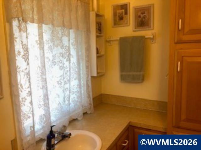 125 N Patton Rd, Detroit, OR 97342