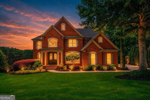 5140 Harbury Lane, Suwanee, GA 30024