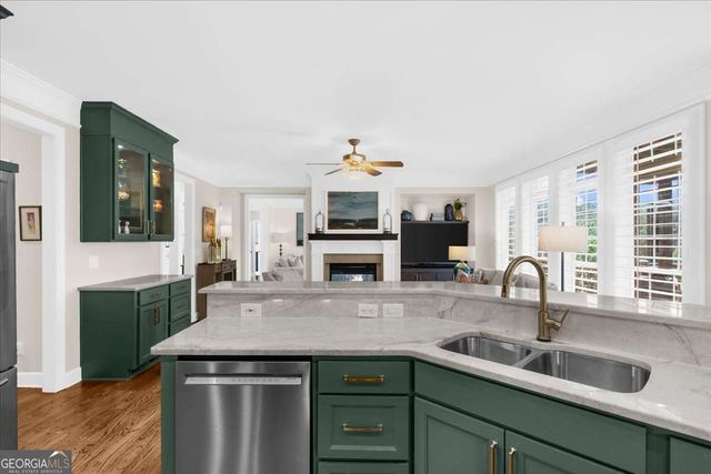 5140 Harbury Lane, Suwanee, GA 30024