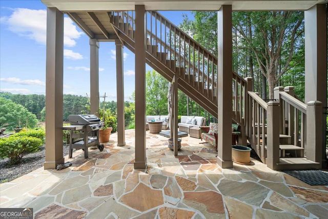 5140 Harbury Lane, Suwanee, GA 30024
