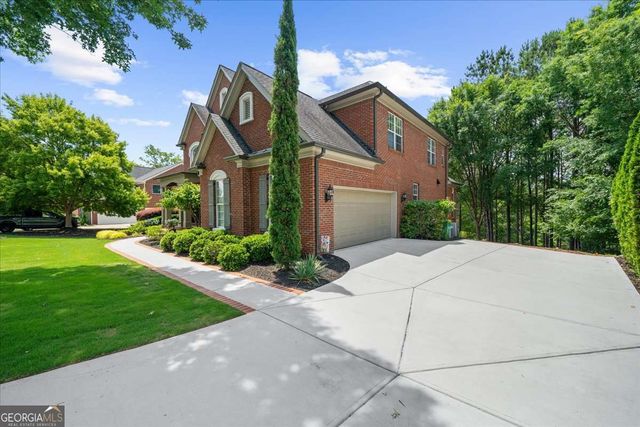 5140 Harbury Lane, Suwanee, GA 30024
