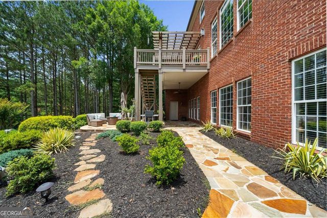 5140 Harbury Lane, Suwanee, GA 30024