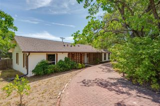 2801 Cedarview DR A, Austin, TX 78704