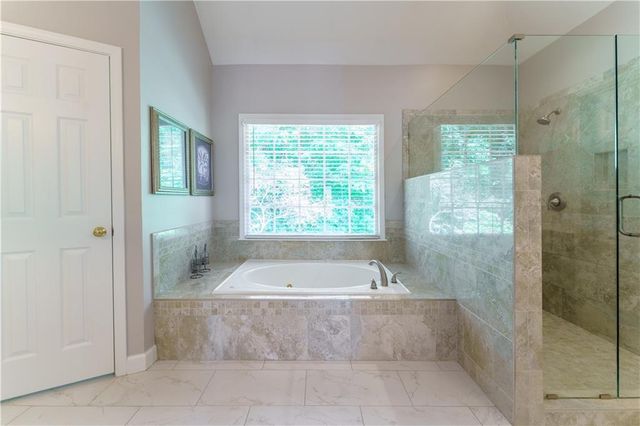 1571 Halisport Lake Drive NW, Kennesaw, GA 30152