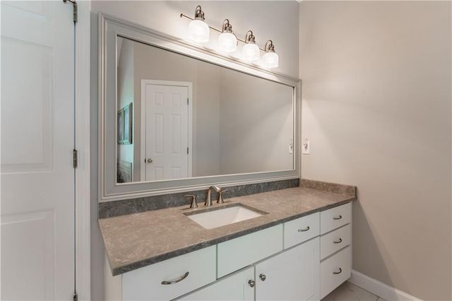 1571 Halisport Lake Drive NW, Kennesaw, GA 30152