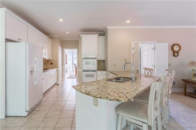 1571 Halisport Lake Drive NW, Kennesaw, GA 30152