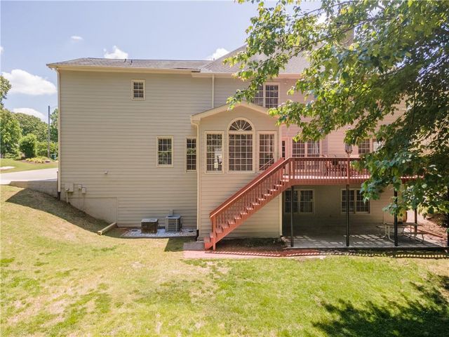 1571 Halisport Lake Drive NW, Kennesaw, GA 30152